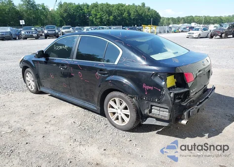 2010 Subaru Legacy 2.5I Premium из США, поврежденный, VIN 4S3BMBG69A3241834
